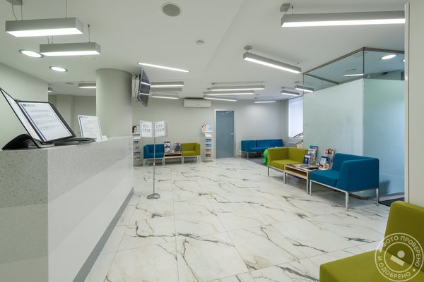 Многопрофильная клиника МЕДИ на Туристской - фото 1