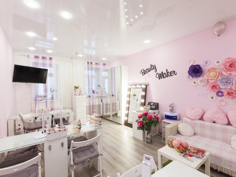 Студия маникюра NailMaker Bar на Люсиновской улице - фото 1