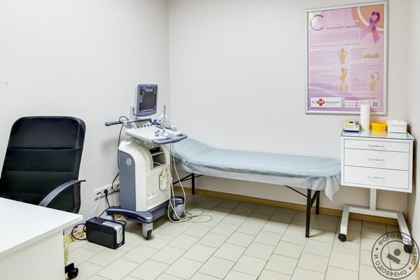 Семейная клиника Доктор рядом на улице Маршала Савицкого - фото 6