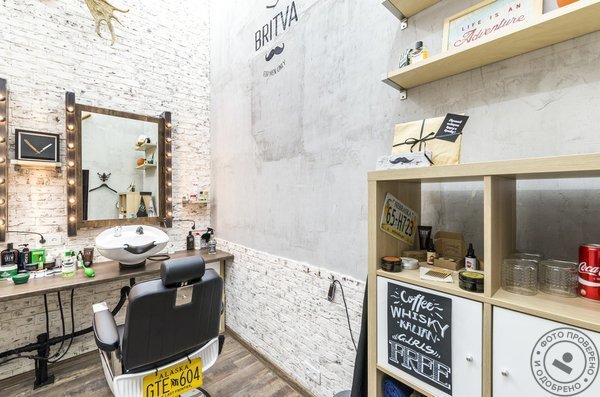 Барбершоп «Бритва» на Юбилейном проспекте - фото 2