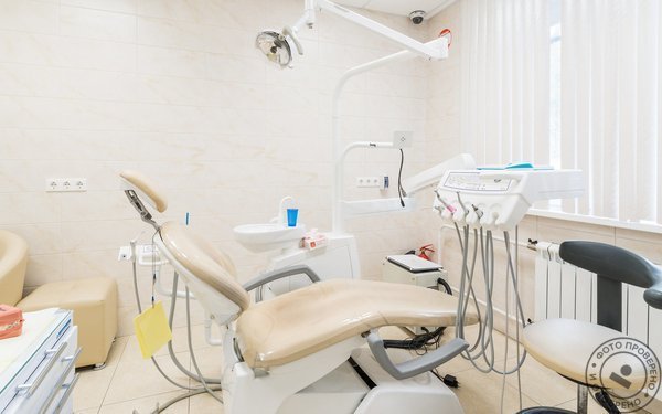 Центр ортодонтии и имплантологии АмирДент на метро Алтуфьево - фото 2