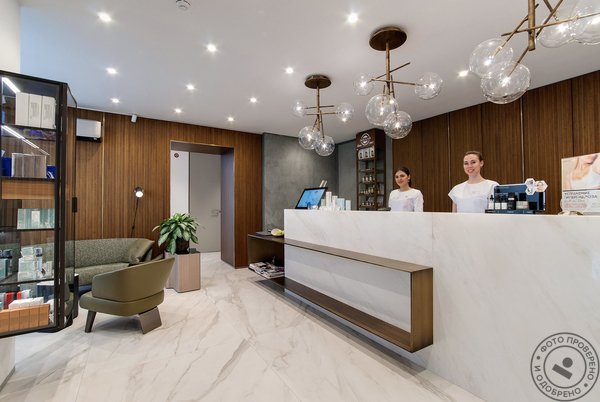 Институт молодости и женского здоровья Real clinic на 2-й Брестской улице - фото 1