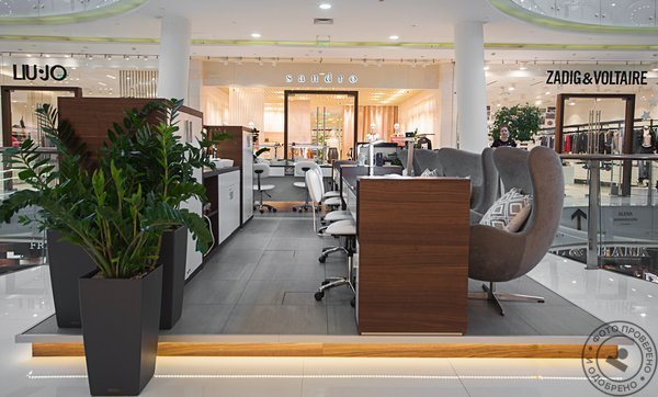 Студия маникюра Express Nails в ТЦ «Времена года» - фото 1