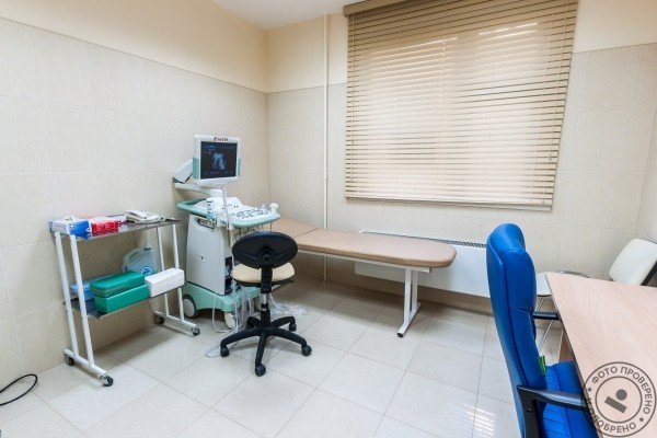 МедЦентрСервис у м. Ул. академика Янгеля - фото 1